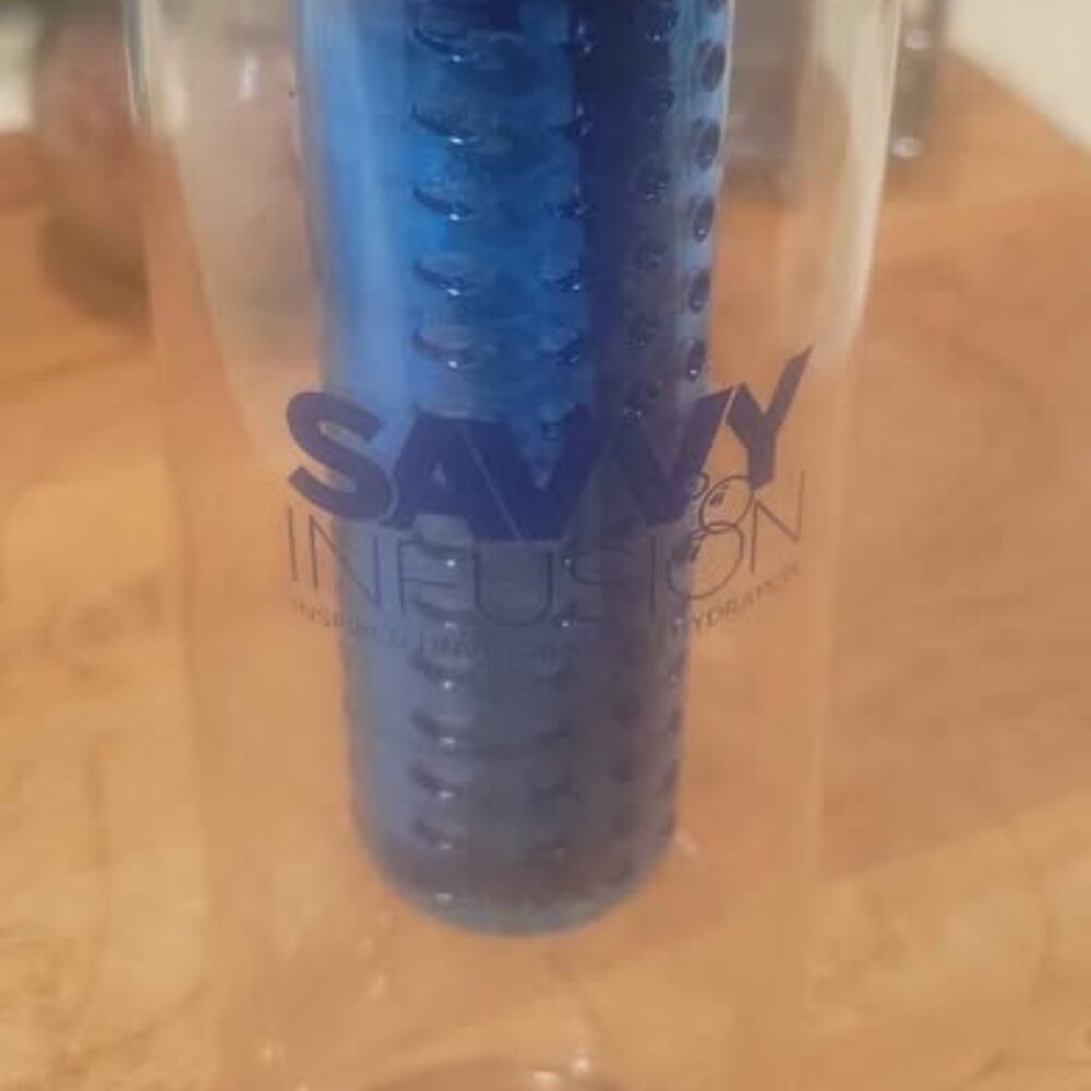 SAVVY Infusion Water Bottle
